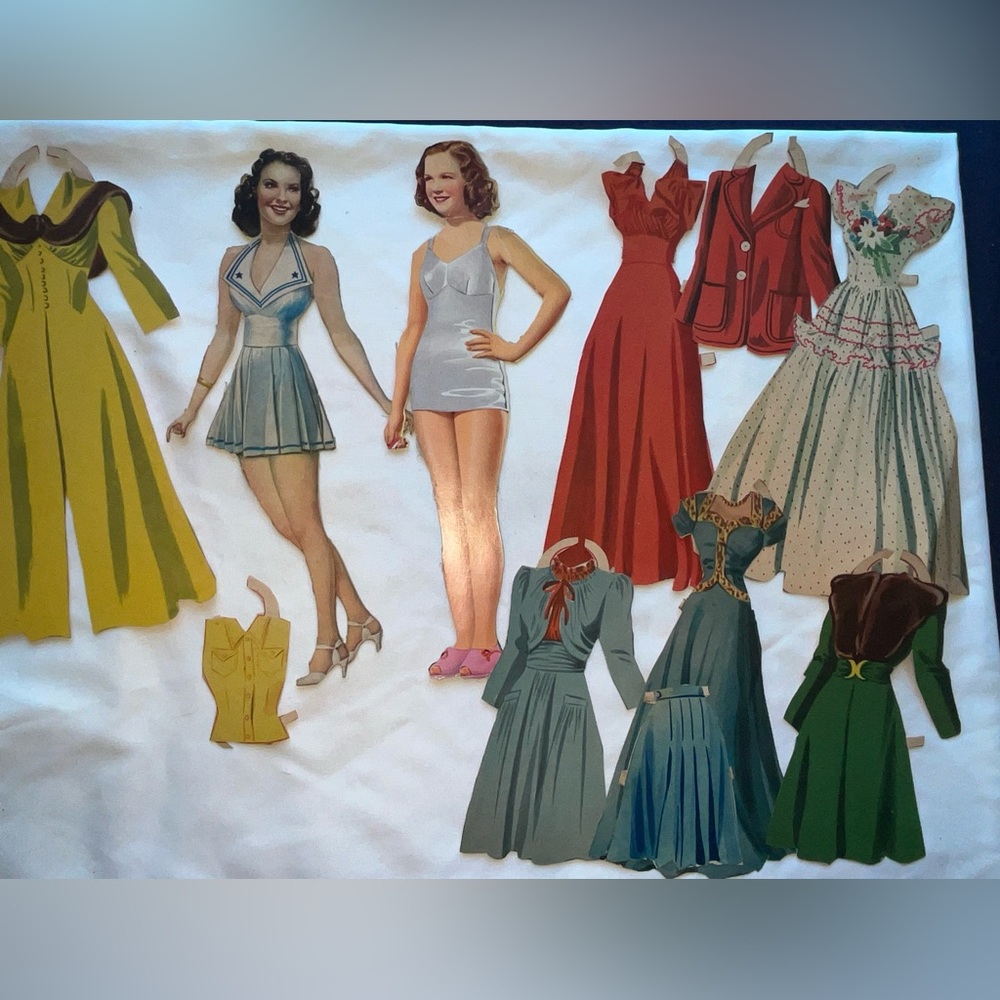 Vintage 1940s/50s Paper Dolls and Clothes Cut Out 2 Girl Dolls